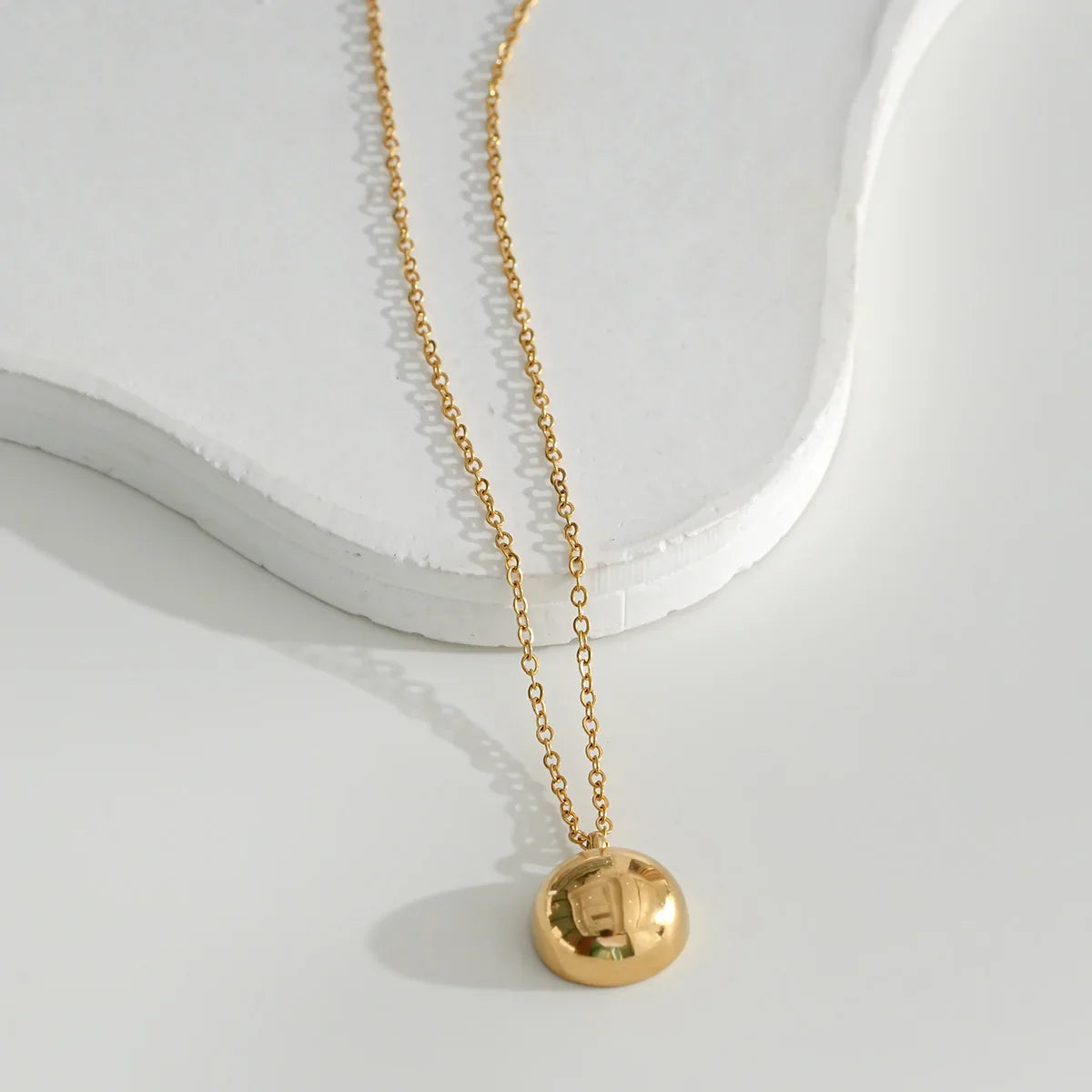 Collier Kāmila Amani en acier inoxydable doré